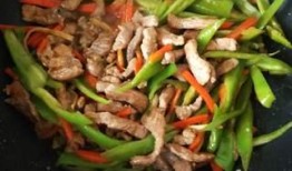 尖椒肉丝爆料视频教程,家常美味，一学就会