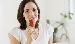 吃瓜少女苏茜菲免费阅读,吃瓜少女的奇幻美食之旅