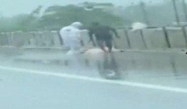 印度男子爆料新冠视频,真实视频揭露病毒无情